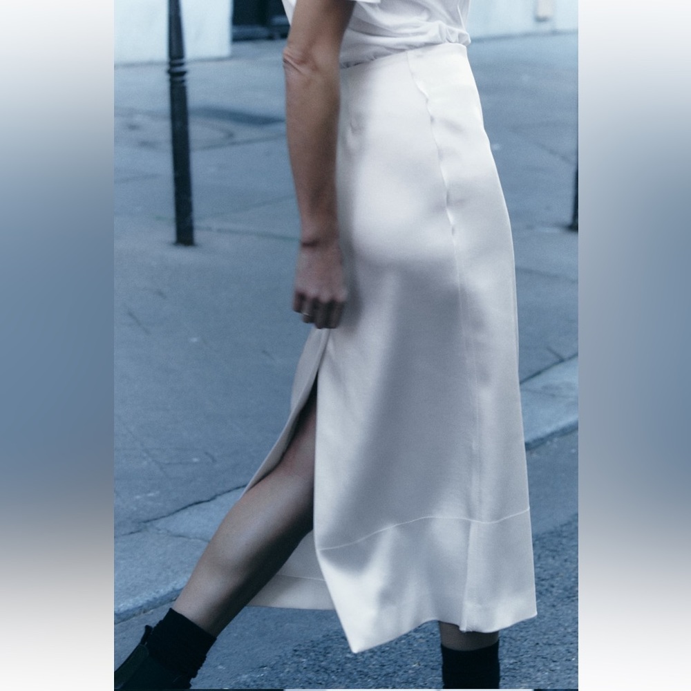 Zara Satin Effect High Waist Midi Skirt Back slit Oyster White Thick NWT - Picture 8 of 16